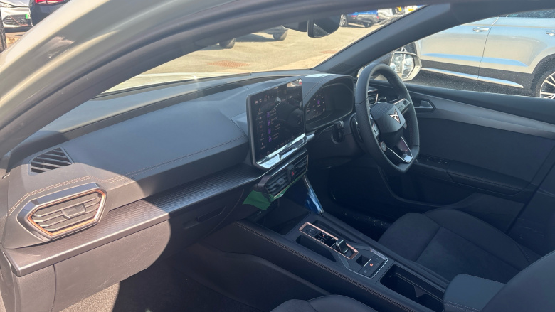 CUPRA Leon 1.5 eTSI 150 V2 5dr DSG Petrol Estate